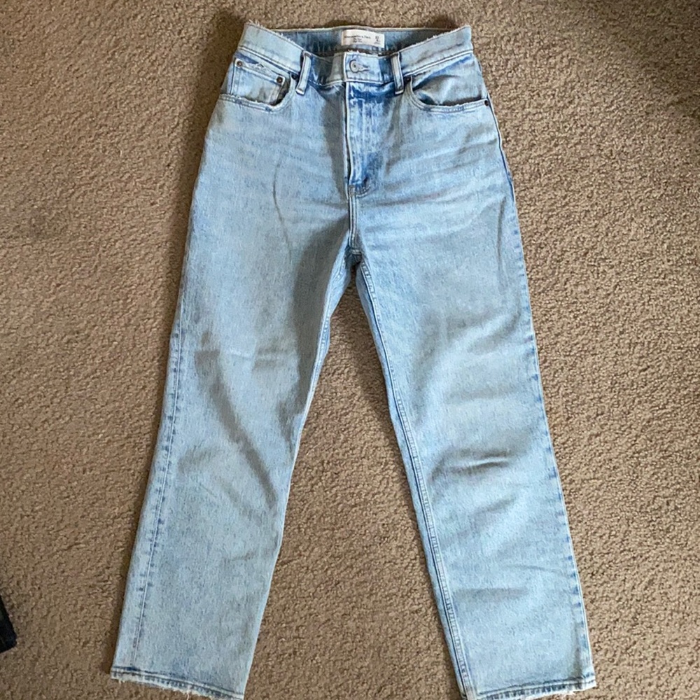 Women’s Abercrombie The Dad high rise jean size 27